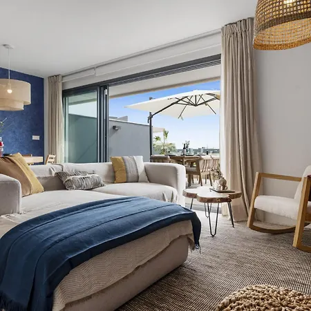 Vivi Homes - Eros Luxury, Pool, Sauna, Gym & Terrace Естепона