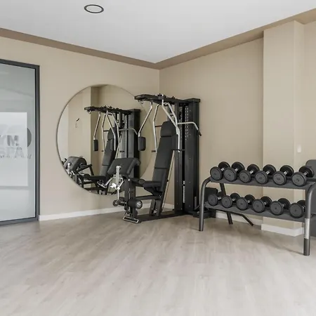 Vivi Homes - Eros Luxury, Pool, Sauna, Gym & Terrace Естепона